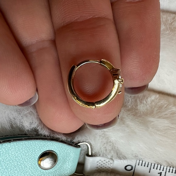 14k earrings - Picture 6 of 10